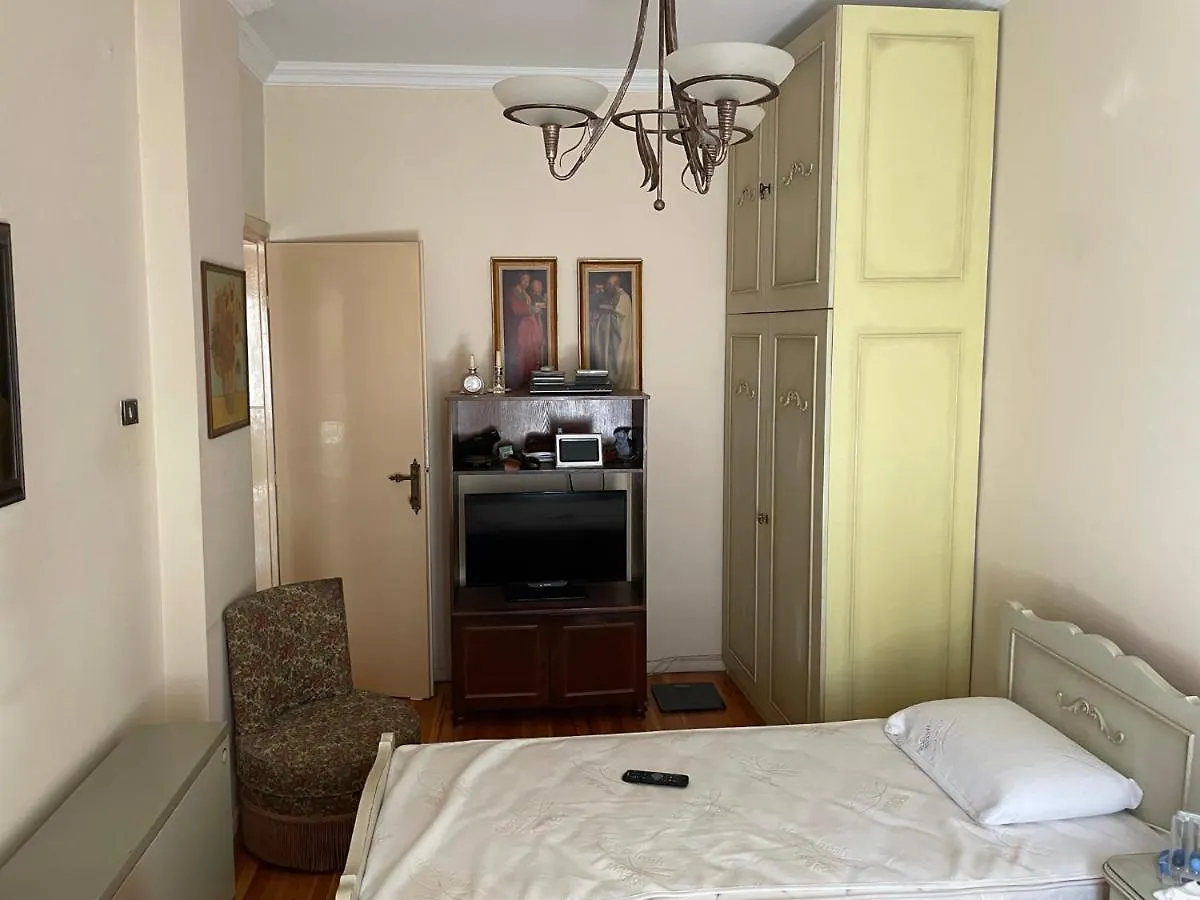 Classic 60'S Suite Apartment 테살로니키